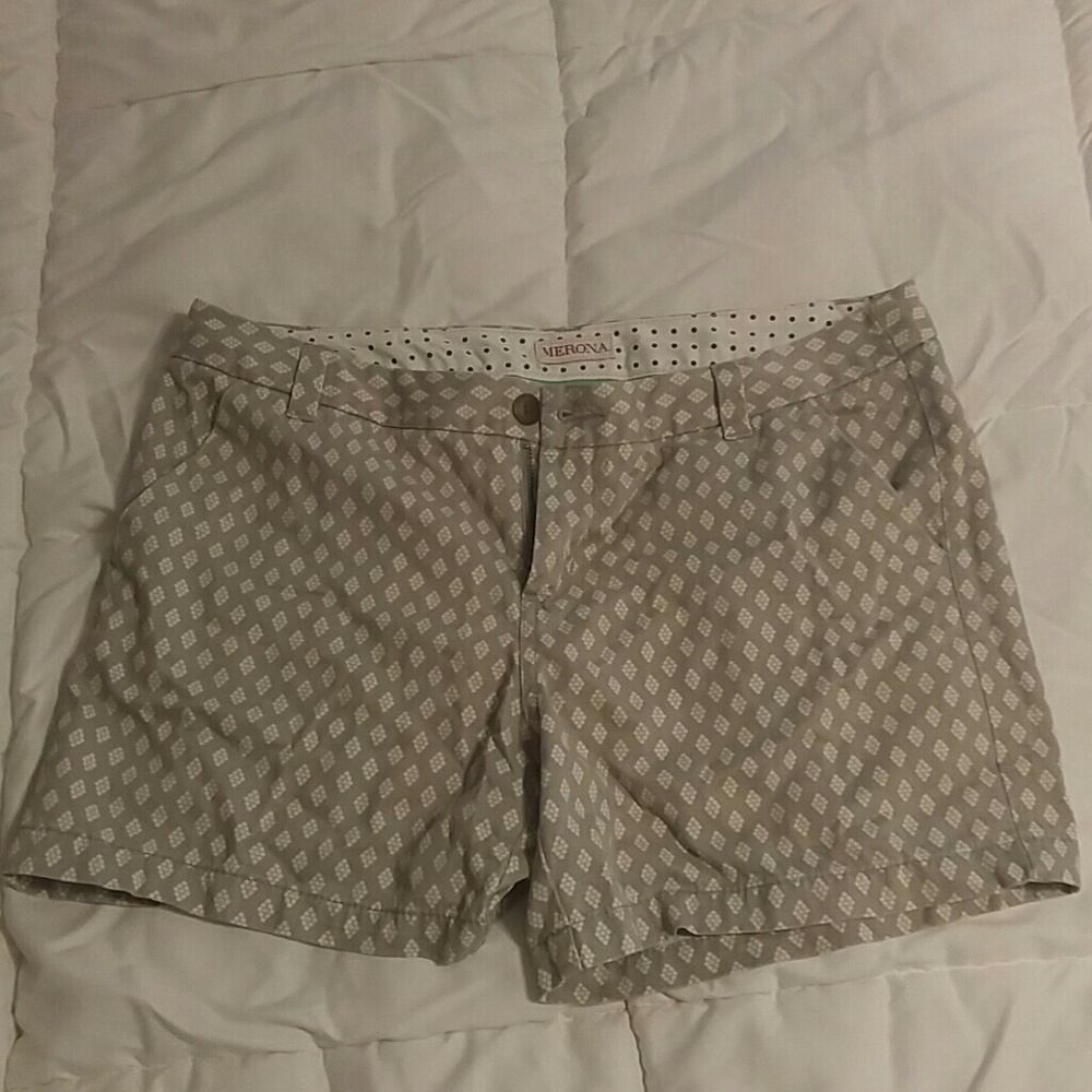 Shorts Merona size 10 grey w print